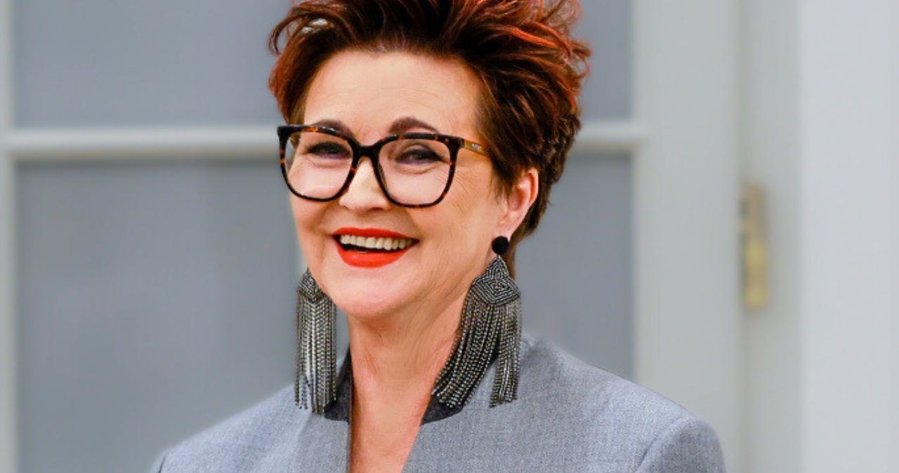 Kwaśniewska nosi te spodnie zamiast jeansów. Są wygodne i bardzo eleganckie