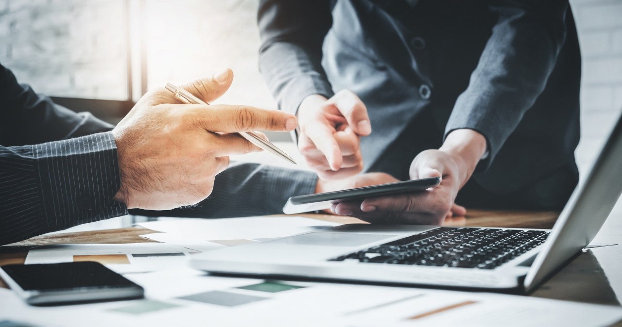 Europa nie spieszy się z wdrożeniem KSeF. Kolejne kraje przekładają termin