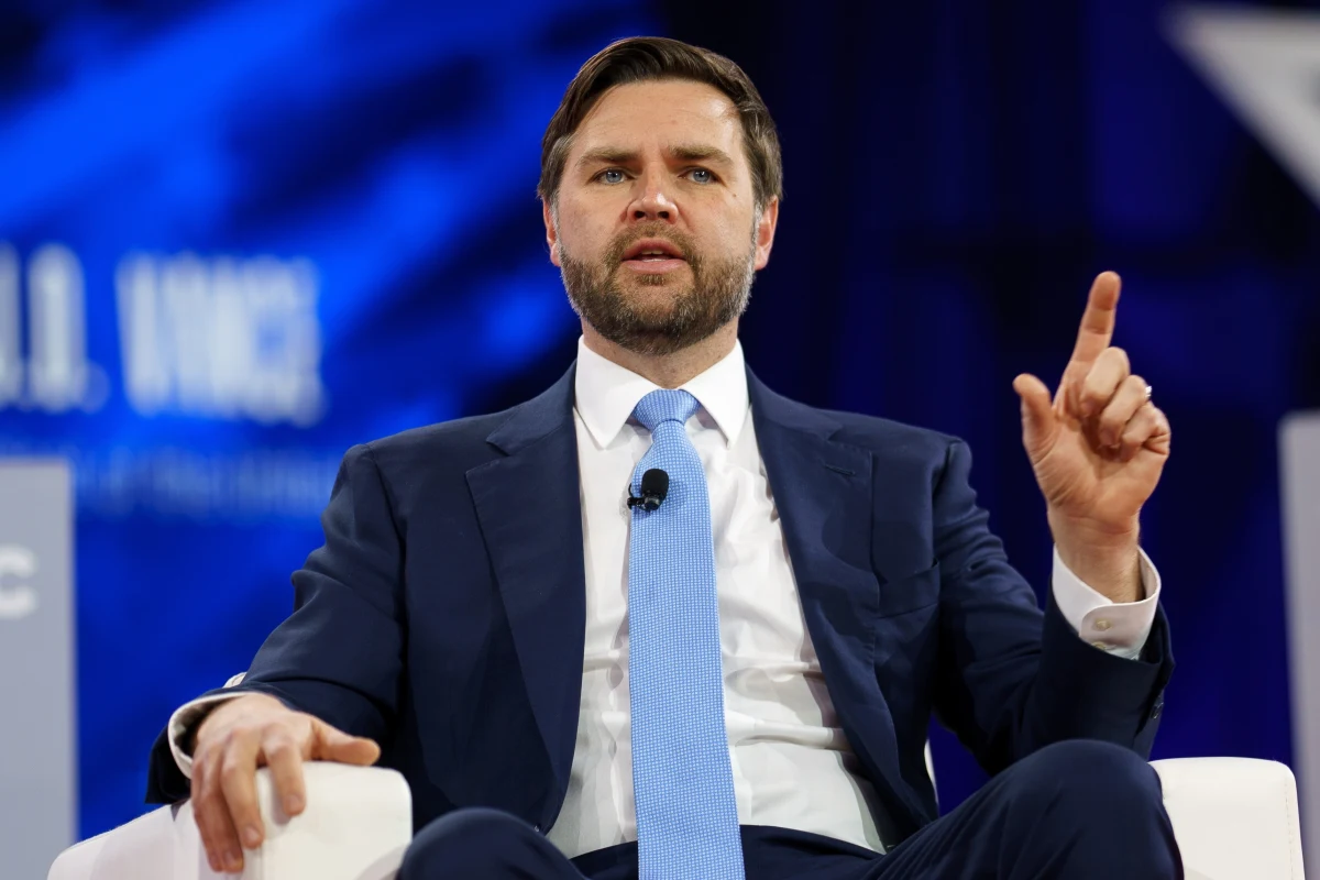 Wiceprezydent USA J.D. Vance grozi Niemcom. Podczas konferencji konserwatystów CPAC w Waszyngtonie stwierdził też, że Ameryka nie będzie godzić się na utrzymywanie wojsk w Niemczech, jeśli kraj ten nie będzie szanować wolności słowa.