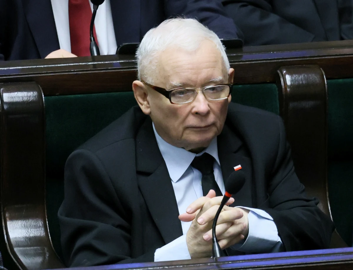 Sejmowa komisja regulaminowa zarekomendowała uchylenie immunitetu prezesowi PiS Jarosławowi Kaczyńskiemu. Tego chce europoseł Krzysztof Brejza, jako oskarżyciel prywatny. Sprawa dotyczy słów Kaczyńskiego na komisji ds. Pegasusa.