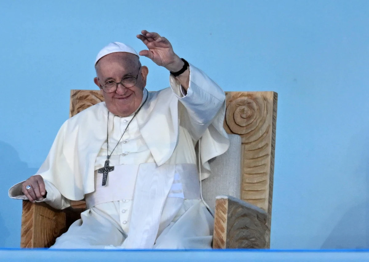 "Abdykacja Benedykta XVI była spektakularna, ale jedyna w dziejach nowożytnego Kościoła. Natomiast Franciszek jest takim góralem z Argentyny, bardziej podobnym do Jana Pawła II (...). Franciszek, jeżeli nie znajdzie się absolutnie pod ścianą, nie ustąpi" - mówił w rozmowie z Tomaszem Terlikowskim na antenie Radia RMF24 watykanista prof. Arkadiusz Stempin z Uczelni Korczaka w Warszawie i Uniwersytetu we Frybugu.