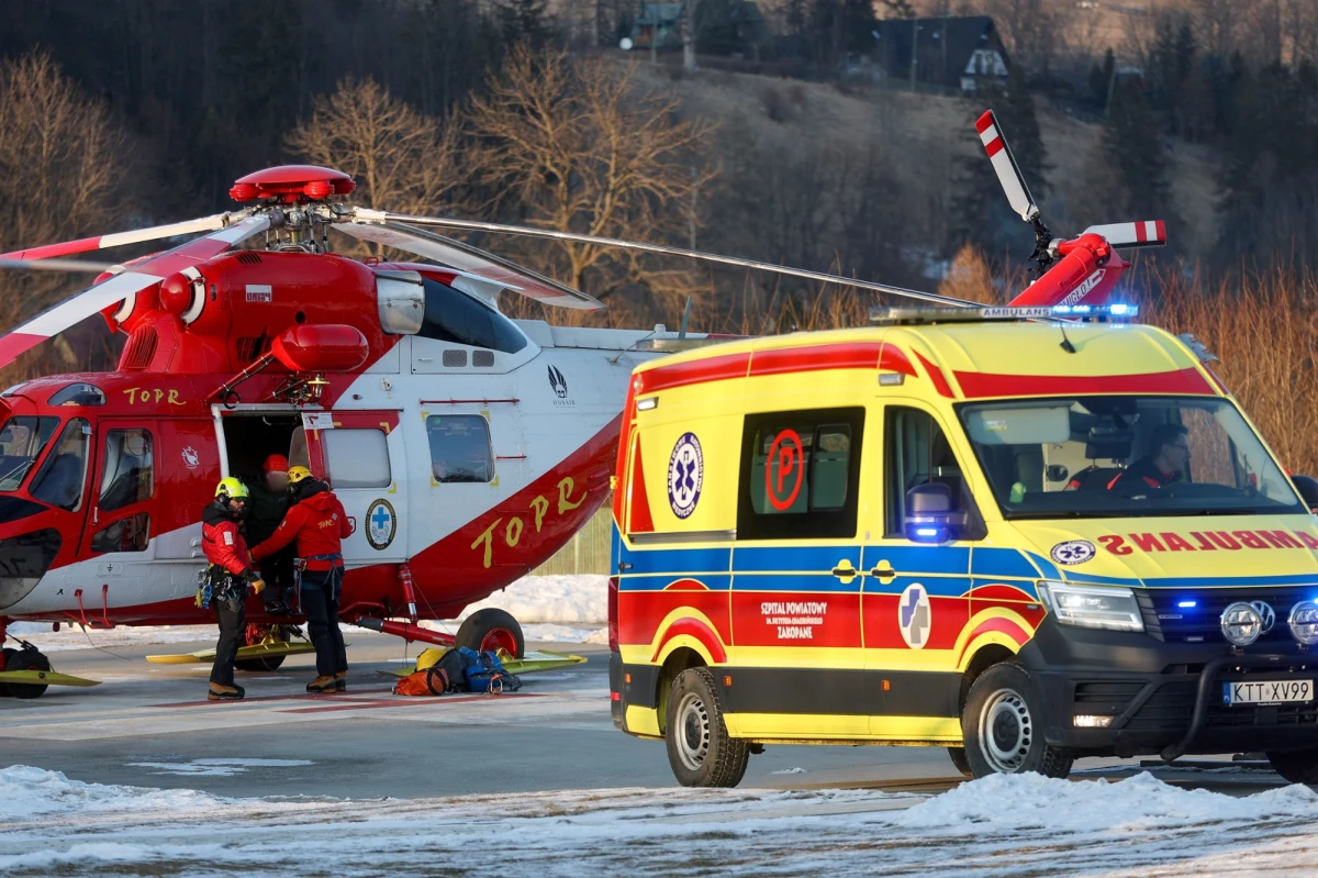 Ratownicy górscy w Tatrach mają pełne ręce roboty, gdyż na wysokogórskich szlakach jest niebezpiecznie. W sobotę interweniowali dziewięć razy. Niestety, jeden z wypadków zakończył się tragicznie.