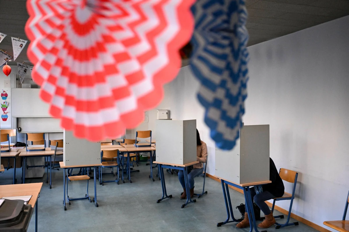 "Stawka w tych wyborach jest wysoka. Friedrich Merz powiedział w jednej z debat, że jeżeli teraz nie zrobimy niczego z gospodarką, nie zmienimy polityki migracyjnej, to za kolejne 4 lata będziemy mieć wielki problem" - powiedziała RMF FM Monika Stefanek z polskiej redakcji "Deutsche Welle". "AfD już teraz podwoiło swoje wyniki. Jeżeli nic się nie zmieni, frustracja społeczeństwa może być tak wielka, że AfD jeszcze urośnie w siłę" - ostrzegła. 