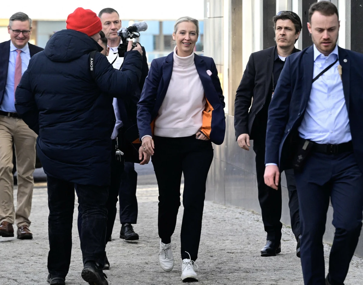 W pięciu wschodnich landach Niemiec - Meklemburgii-Pomorzu Przednim, Brandenburgii, Saksonii, Saksonii-Anhalcie i Turyngii - najwięcej głosów w wyborach do Bundestagu otrzymała prawicowo-populistyczna Alternatywa dla Niemiec. Jak podkreśla dziennik "Die Welt", AfD zdobyła na terenach byłej NRD więcej głosów niż wszystkie partie koalicji Olafa Scholza - SPD, Zieloni i FDP - razem wzięte. Ten wynik wyborczy niepokoi m.in. niemiecką Polonię - relacjonuje z Drezna dziennikarka RMF FM Martyna Czerwińska.