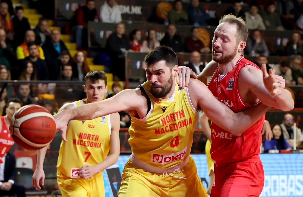 Polscy koszykarze przegrali w Skopje z Macedonią Płn. 74:88 (19:26, 20:19, 16:22, 19:21) w ostatniej kolejce eliminacji mistrzostw Europy 2025 (grupa H). Polska zakończyła kwalifikacje z bilansem 1-5, ale jako współgospodarz Eurobasketu jest pewna udziału w tym turnieju.