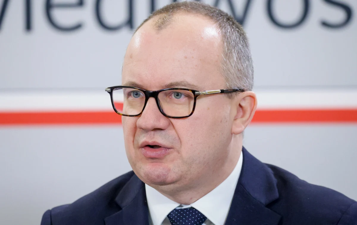 Minister sprawiedliwości Adam Bodnar zapowiedział w poniedziałek wieczorem powołanie specjalnej, rządowej komisji ws. nadużyć poprzedniej władzy. Udział w jej stworzeniu ma wziąć także szef MSWiA Tomasz Siemoniak.