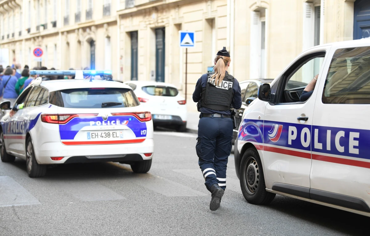 Tragedia w jednym z paryskich hoteli. 18-letnia Amerykanka miała wyrzucić przez okno swoje nowo narodzone dziecko. Jego życia nie udało się uratować.