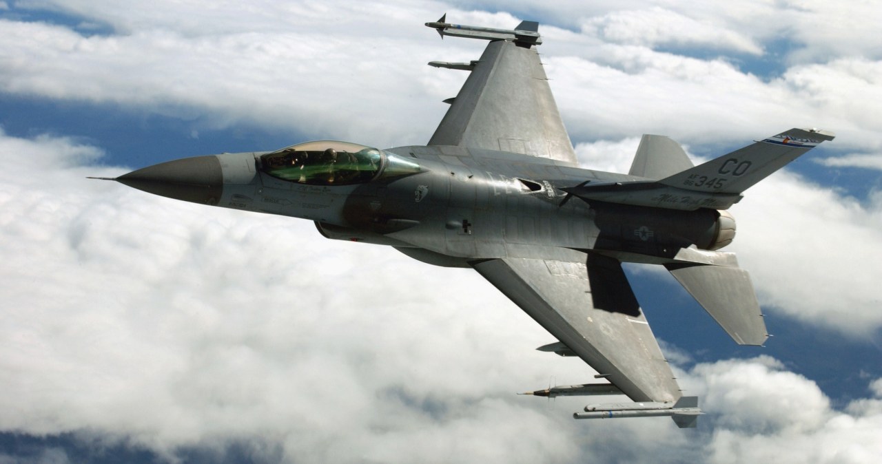 Норвегия действует тайно. Украина получила много F-16 и другого оборудования