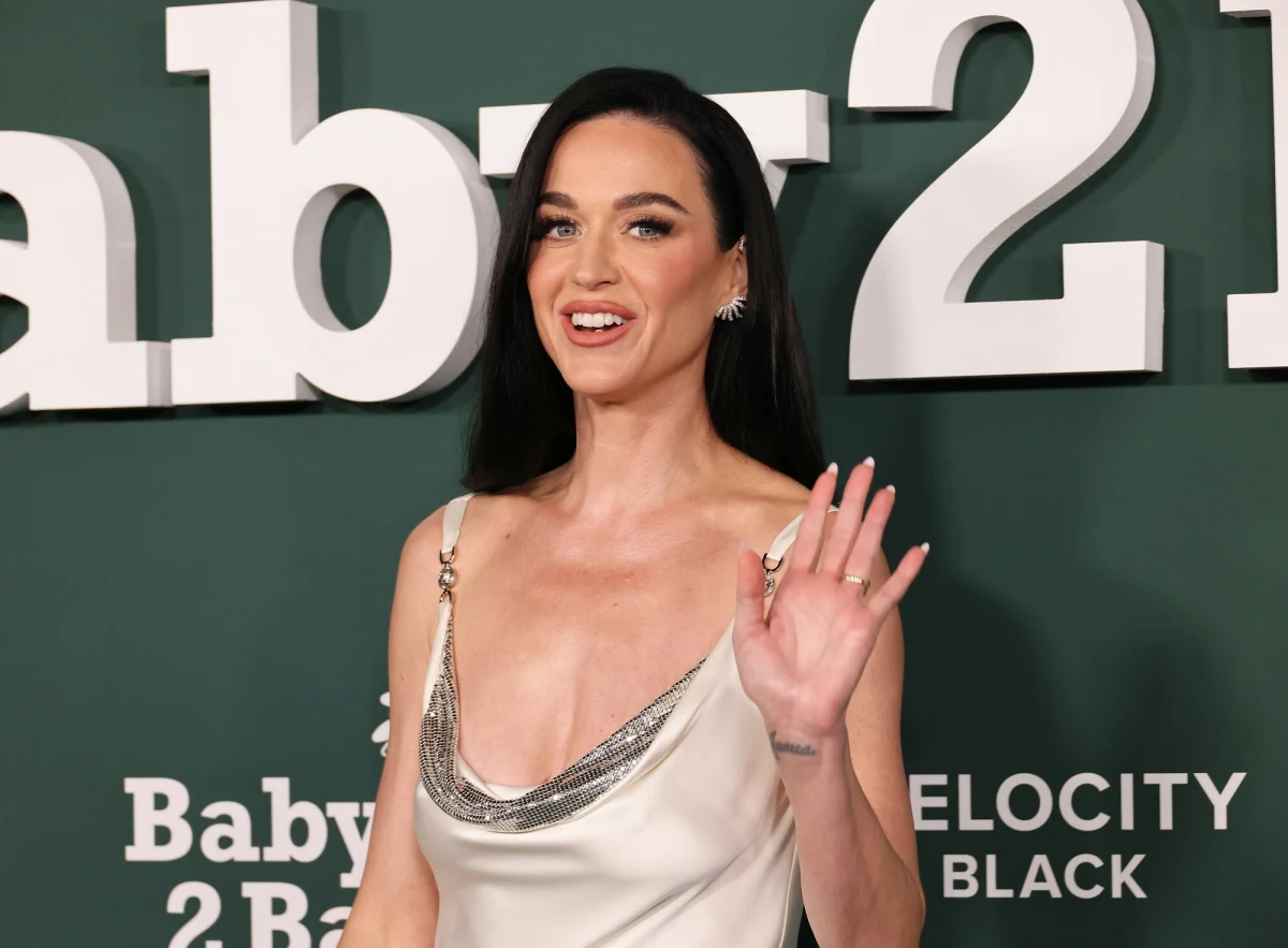 Katy Perry, światowej sławy gwiazda muzyki pop, zamierza wyruszyć w podróż poza granice naszej planety na pokładzie statku kosmicznego firmy Blue Origin, której właścicielem jest Jeff Bezos. Oprócz niej w kosmos poleci także żona miliardera Lauren Sanchez i cztery inne kobiety.
