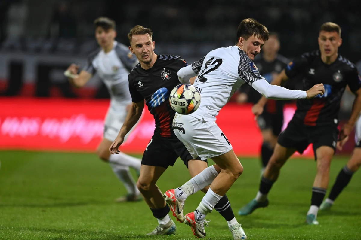 W ćwierćfinałowym meczu piłkarskiego Pucharu Polski Puszcza Niepołomice wygrała z Polonią Warszawa po dogrywce 2:1. Puszcza jeszcze nigdy nie dotarła do półfinału rozgrywek.