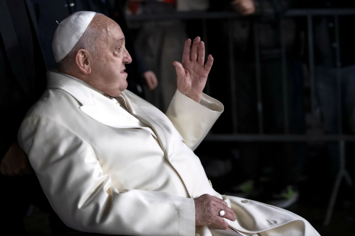 Dalsza poprawa stanu zdrowia papieża Franciszka. Ojciec Święty spędził kolejną spokojną noc w szpitalu, a obecnie odpoczywa – poinformował Watykan. To 15. dzień pobytu papieża w rzymskiej Poliklinice Gamelli, gdzie przechodzi obustronne zapalenie płuc.