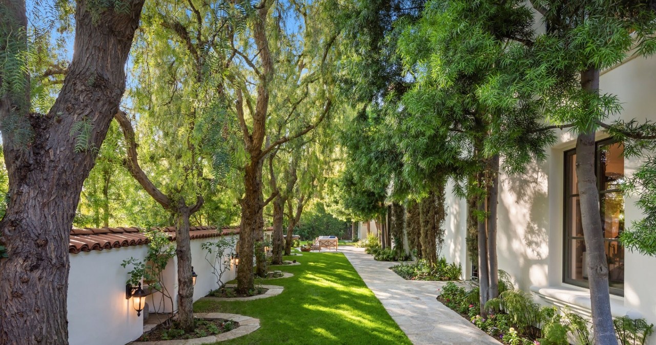 Supermodelka sprzedaje swój dom. Jest strzeżony przez sztuczną inteligencję i lasery