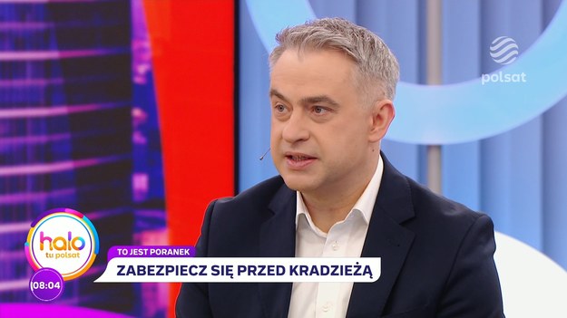 Minister cyfryzacji Krzysztof Gawkowski był gościem "halo tu polsat". Wiceminister przedstawił dane na temat wyłudzeń kredytów. Poinformował także, w jaki sposób należy zabezpieczyć swoje dane, aby nie stać się ofiarą wyłudzenia.