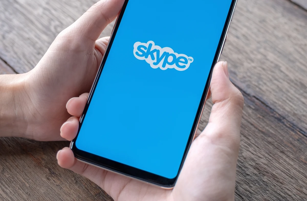 Microsoft zamyka Skype'a. Popularny komunikator przestanie działać 5 maja br. Użytkownicy są zachęcani do przejścia na Microsoft Teams, które firma rozwija od 2017 roku.