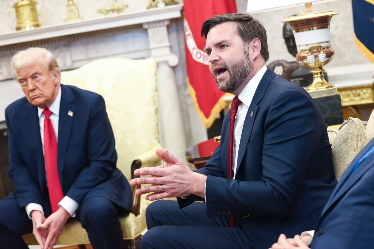 Któż bardziej niż Rosja może cieszyć się z amerykańsko-ukraińskiej kłótni w w Białym Domu? To cud, że Donald Trump i J.D. Vance powstrzymali się i "nie przyłożyli" Wołodymyrowi Zełenskiemu - skomentowała rzeczniczka MSZ Rosji Maria Zacharowa. 