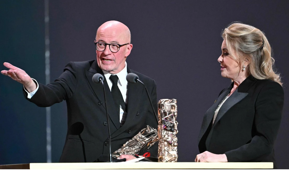 W sali koncertowej Olympia w Paryżu w piątek wieczorem wręczono Cezary - najbardziej prestiżowe nagrody filmowe we Francji. Jury za najlepszy film uznało "Emilię Perez" - koprodukcję francusko-amerykańsko-meksykańską, która ma także 12 nominacji do Oscarów. Cezarem dla najlepszego filmu zagranicznego uhonorowano brytyjsko-polsko-amerykański film "Strefa interesów".