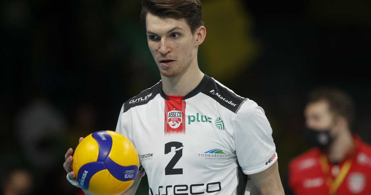 Polak obraził rywala i dostał czerwoną kartkę. Rozpętała się prawdziwa burza