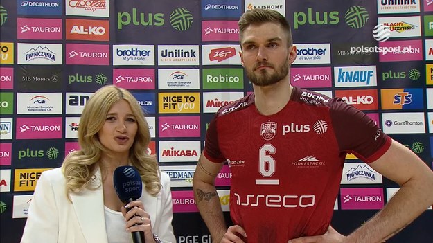 PGE GiEK Skra Bełchatów przegrała z Asseco Resovią 0:3 w siatkarskim klasyku rozegranym w ramach 27. kolejki PlusLigi. - Znam każdy kąt tej hali i mam stąd wiele miłych wspomnień - powiedział Karol Kłos, środkowy Asseco Resovii.