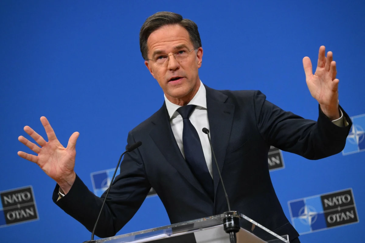 "Zełenski musi odbudować relację z Trumpem" - powiedział w sobotę sekretarz generalny NATO Mark Rutte brytyjskiej stacji BBC. Dodał, że przekazał już tę radę ukraińskimu przywódcy i że od wczoraj rozmawiał z nim dwukrotnie. Słowa szefa Sojuszu są pokłosiem piątkowej awantury, do której doszło między Donaldem Trumpem i J.D. Vance'em a Wołodymirem Zełenskim w Białym Domu w Waszyngtonie. 