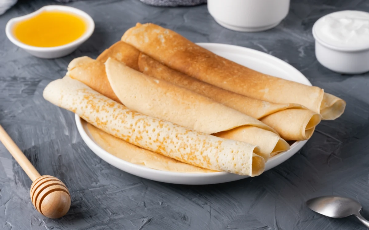 Podczas Maslenicy, jednego z najstarszych świąt w Rosji, doszło do tragedii. 38-letnia mieszkanka Kraju Krasnojarskiego na Syberii zmarła w trakcie konkursu polegającego na zjedzeniu jak największej ilości naleśników.