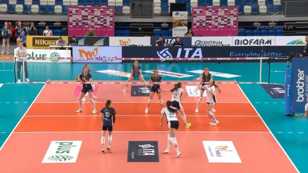 ITA Tools Stal Mielec - BKS Bostik ZGO Bielsko-Biała 3:1 (25:18, 25:19, 16:25, 25:20). Siatkówka, Tauron Liga 2025 - 20. kolejka. Przy stanie 16:16 w drugim secie urazu doznała zawodniczka bielskiej ekipy Magdalena Janiuk, która musiała opuścić boisko.