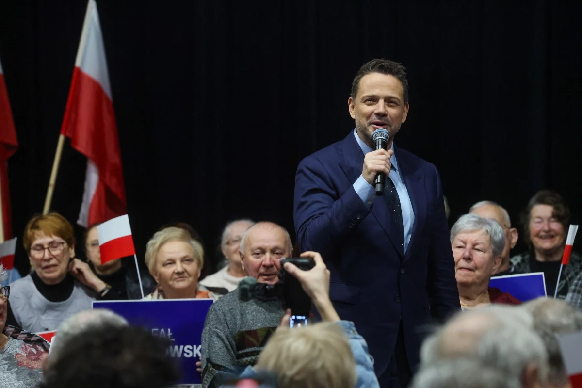 "W interesie Stanów Zjednoczonych jest to, żeby Putin nie wygrał tej wojny. To trzeba mówić naszym amerykańskim przyjaciołom" - powiedział w niedzielę w Rzeszowie na Podkarpaciu kandydat KO na prezydenta Rafał Trzaskowski. Nawiązujac do piątkowego spięcia między prezydentem USA a prezydentem Ukrainy, podkreślił, że "Ukraina powinna być częścią Europy, a nie znaleźć się w łapach Putina".