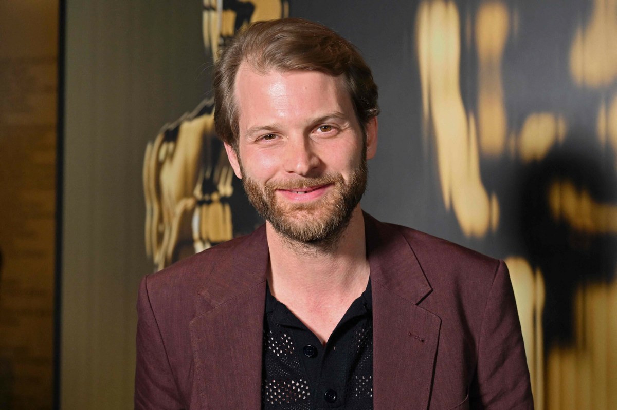 "Dziewczyna z igłą" Magnusa von Horna bez Oscara - Kultura Ekipa "Dziewczyny z igłą" wyjedzie z Hollywood bez Oscara. Polsko-duńsko-szwedzka koprodukcja w reżyserii Magnusa von Horna była nominowana w kategorii najlepszy film międzynarodowy. Triumfował w niej jednak brazylijski obraz "I'm Still Here" wyreżyserowany przez Waltera Sallesa.
