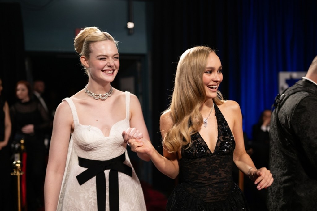 Elle Fanning i Lily-Rose Depp / fot. Richard Harbaugh / The Academy / A.M.P.A.S. Richard Harbaugh / The Academy