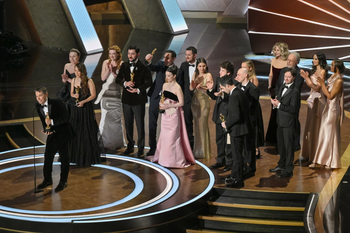 "Jest to ewidentne zwycięstwo kina niezależnego na wielu polach, bo również w pełnometrażowej animacji łotewski film 'Flow', pokonał naprawdę dużych faworytów hollywoodzkich" - tak wyniki tegorocznych Oscarów skomentował w internetowym Radiu RMF24 Janusz Wróblewski, krytyk filmowy "Polityki". Najlepszym filmem została "Anora" Seana Bakera, która jest produkcją niezależną i niskobudżetową. Gość Tomasza Terlikowskiego podkreślił, że aktualnie najważniejsze jest zwracanie uwagi na obrazy powstające właśnie poza głównym nurtem.