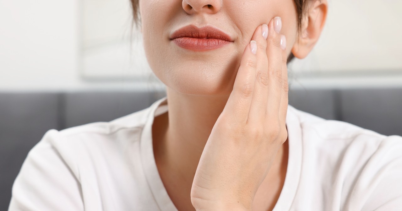 Wirus przez lata nie daje żadnych objawów. Zwiększa ryzyko groźnego nowotworu