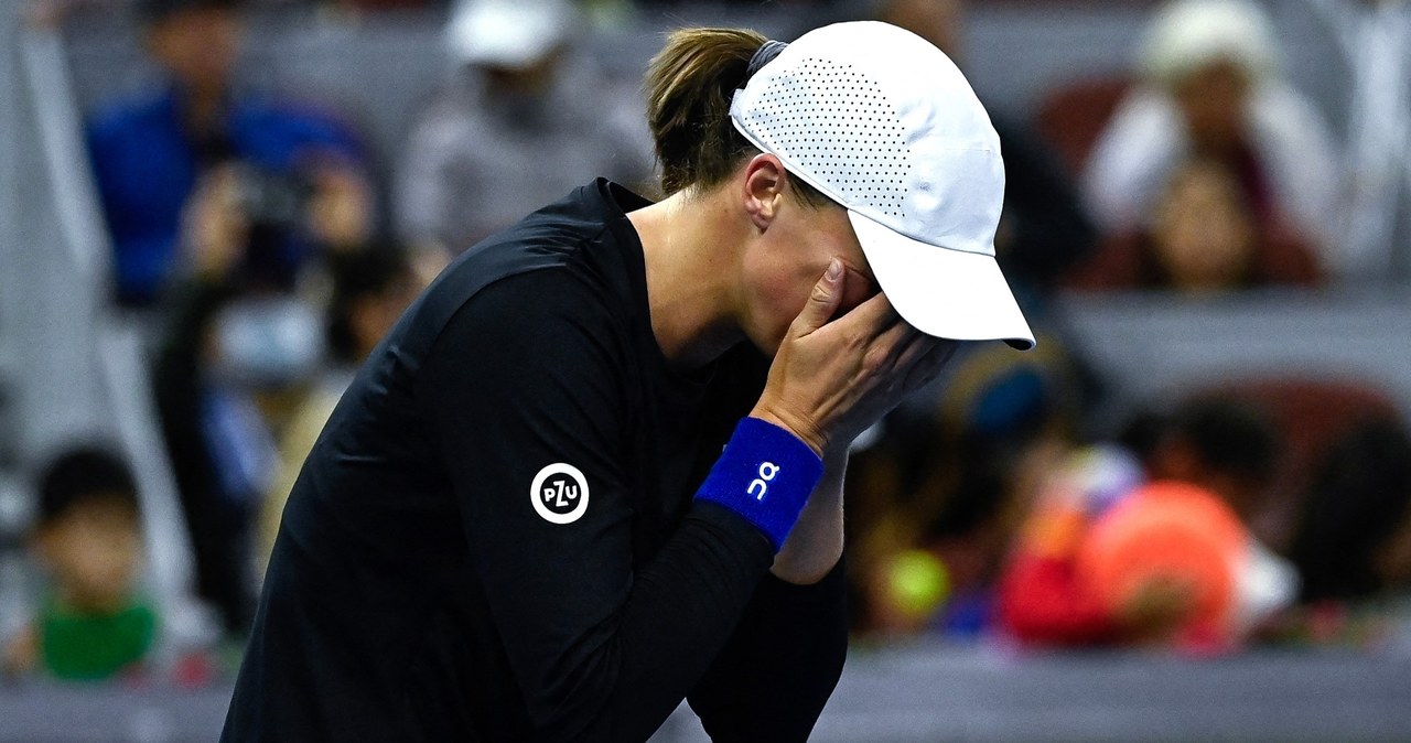 Koniec złotej serii. Iga Świątek nie dała rady. Sabalenka znów może się chełpić