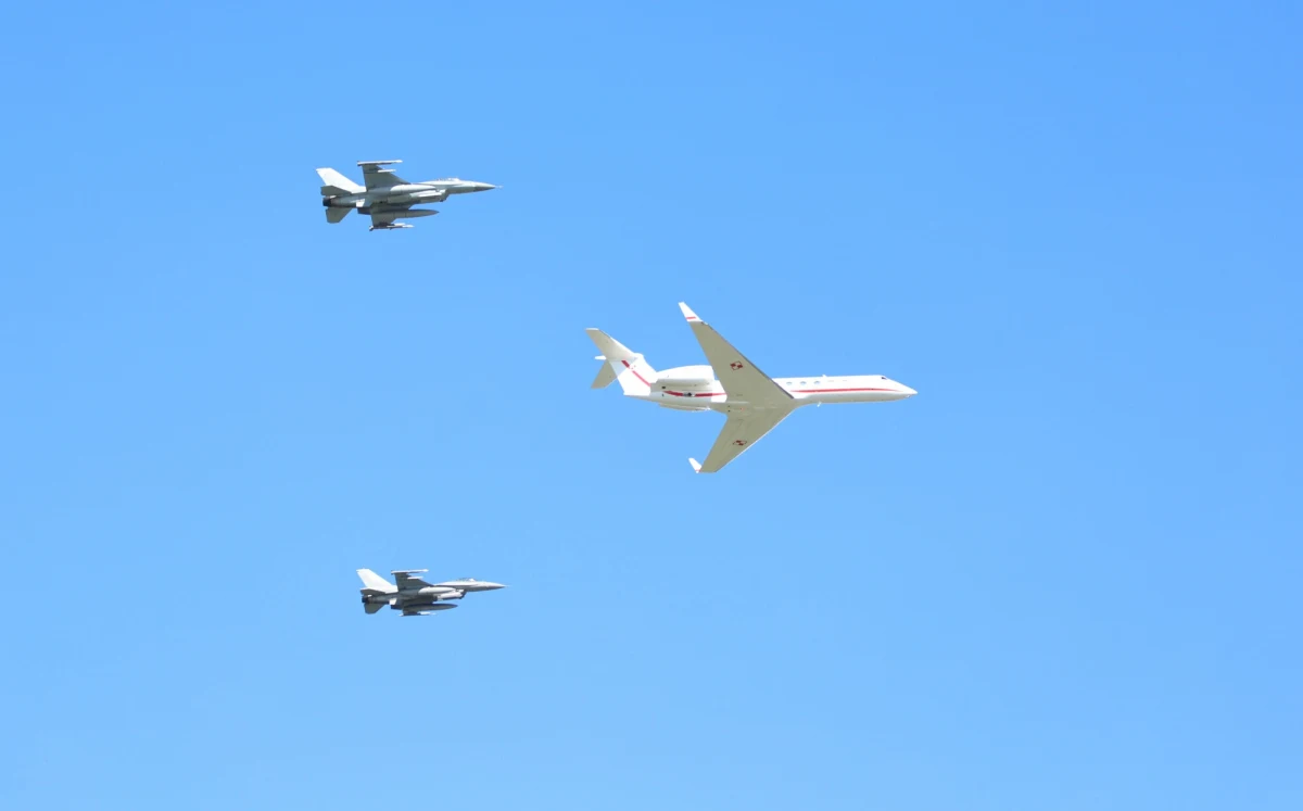 Prokuratura Okręgowa w Warszawie wszczęła śledztwo w sprawie pikników wojskowych "Silna Biało-Czerwona". Śledczy sprawdzą, czy doszło do przekroczenia uprawnień przez funkcjonariuszy państwowych i żołnierzy.