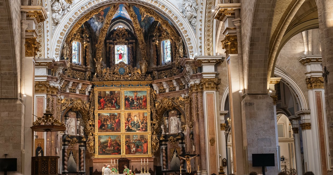 wiadomości,aktualności,Interia Nie tylko w niedzielę. W te dni trzeba iść do kościoła w 2026 roku. Pełna rozpiska