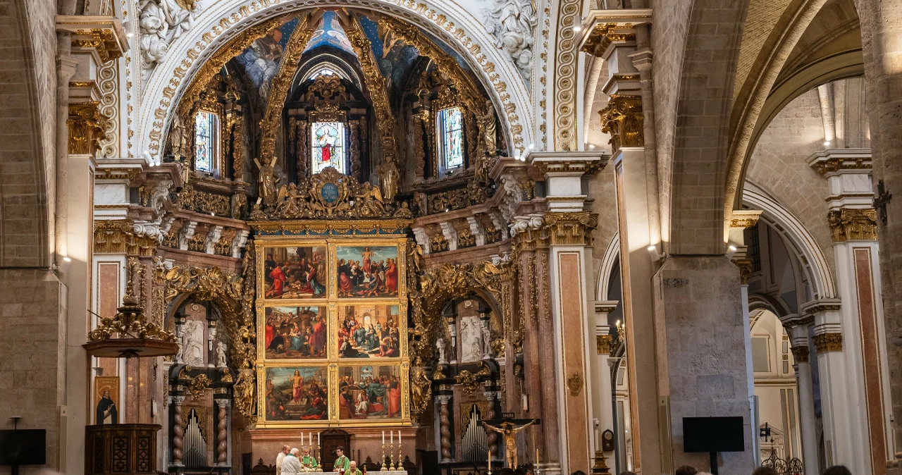 25 marca to istotny moment dla wiernych. Kościół zachęca do udziału w mszy