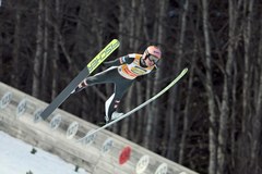 Skoki narciarskie: Zawody Pucharu Świata w Vikersund - 1. seria