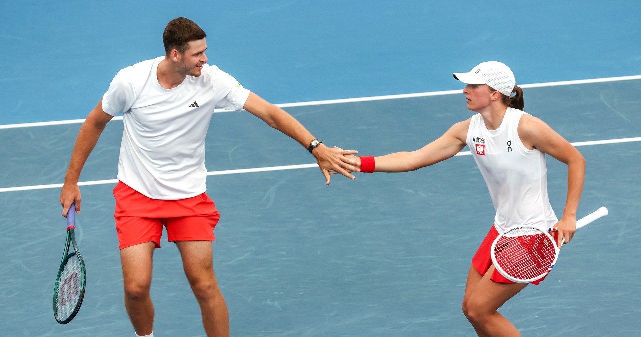 Świątek i Hurkacz lepsi od Paolini, 10-8 w batalii o finał. Widowisko w Indian Wells