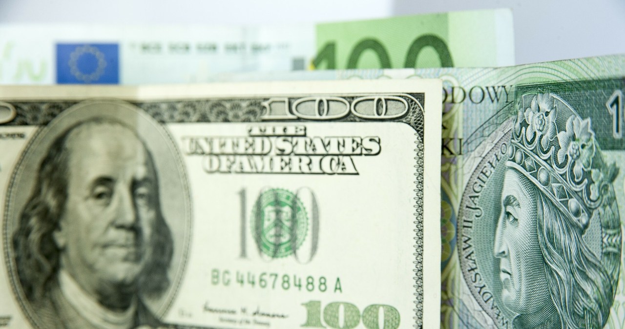 Dolar powoli zyskuje. Inwestorzy czekają na rozmowy Trump-Xi