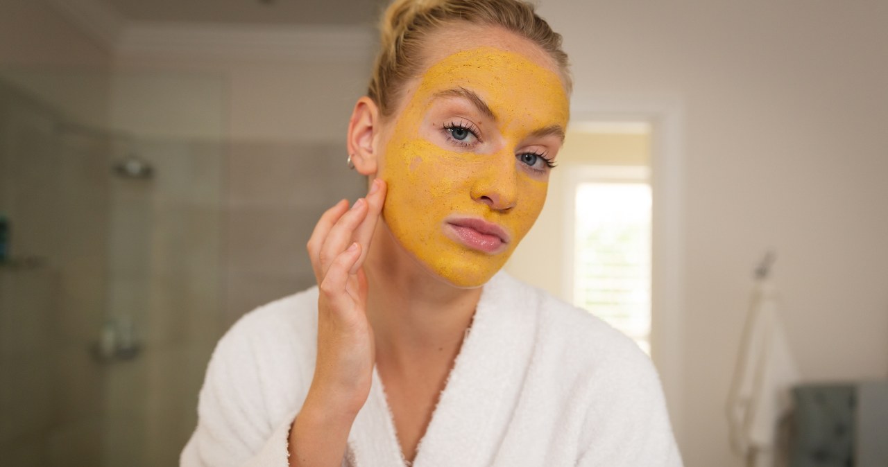 Biegnij do sklepu po tę przyprawę. Wygładzi zmarszczki i zniweluje przebarwienia