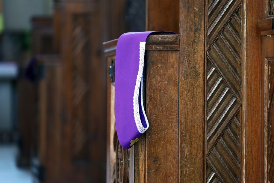 Kontrowersyjne zapisy. Czeski parlament ratyfikował konkordat