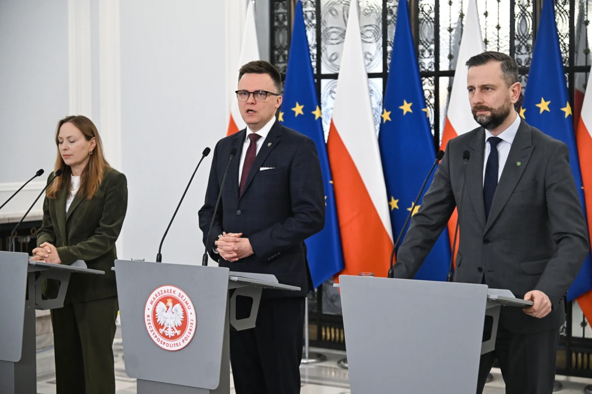 "Polska musi być gotowa na każdy scenariusz, musi się zbroić, budować siłę i odporność społeczną" - powiedział w piątek szef MON Władysław Kosiniak-Kamysz. "My wiemy, z kim mamy do czynienia. Bardzo dobrze czują to Bałtowie, wschodnia flanka NATO, Skandynawowie, państwa nordyckie" - zauważył wicepremier.