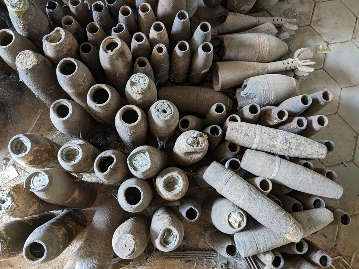 Premier Donald Tusk zapowiedział, że zarekomenduje wycofanie się Polski z konwencji ottawskiej. To traktat zakazujący użycia min przeciwpiechotnych jako środka walki zbrojnej. Warszawa ma rozważać także wycofanie się z traktatu o użyciu amunicji kasetowej. Na podobny krok zdecydowała się w czwartek Litwa.