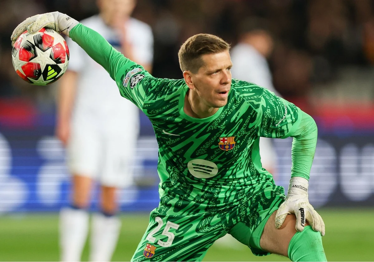 Trener Barcelony Hansi Flick nie szczędził pochwał pod adresem Wojciecha Szczęsnego, podkreślając jego znaczący wkład w sukcesy drużyny. "On jest fantastyczny" - powiedział niemiecki szkoleniowiec podczas piątkowego spotkania z dziennikarzami. Polski bramkarz dołączył do drużyny w październiku ubiegłego roku.