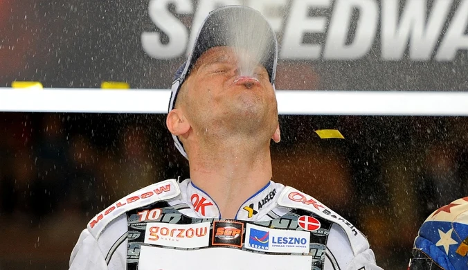 Rozbrzmiało "The Final Countdown", mistrz wjechał na scenę. Cios w inny klub