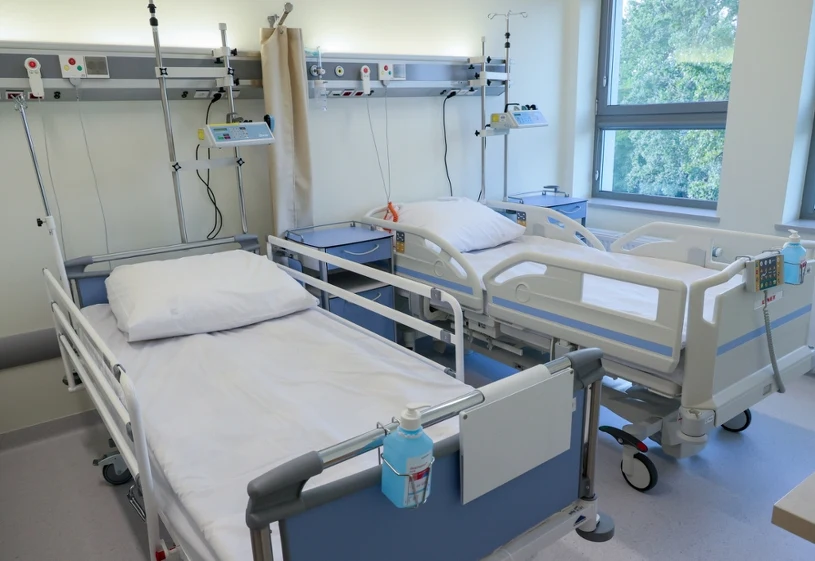 Ministerstwo zdrowia pod ostrzałem. "Pozostawicie pacjentów na pastwę losu?"