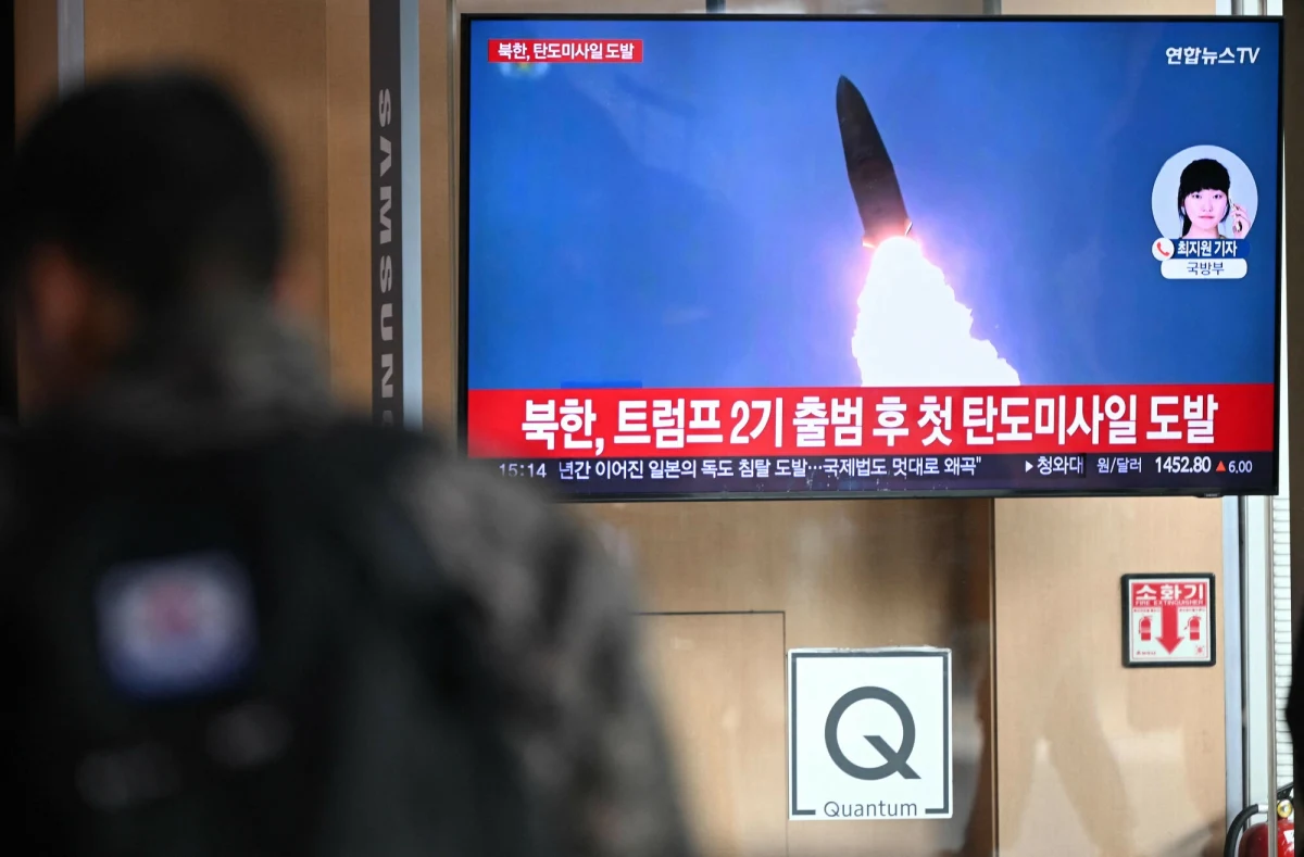 "Kilka niezidentyfikowanych pocisków balistycznych" wystrzeliła Korea Północna w poniedziałek w kierunku Morza Żółtego. Zbiegło się to w czasie z rozpoczęciem wspólnych manewrów wojskowych Korei Południowej i USA, które Pjongjang potępił, nazywając je "niebezpiecznym aktem prowokacji".