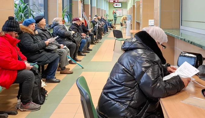 Zbliża się wypłata trzynastek. Wiadomo, ile emeryci dostaną "na rękę"