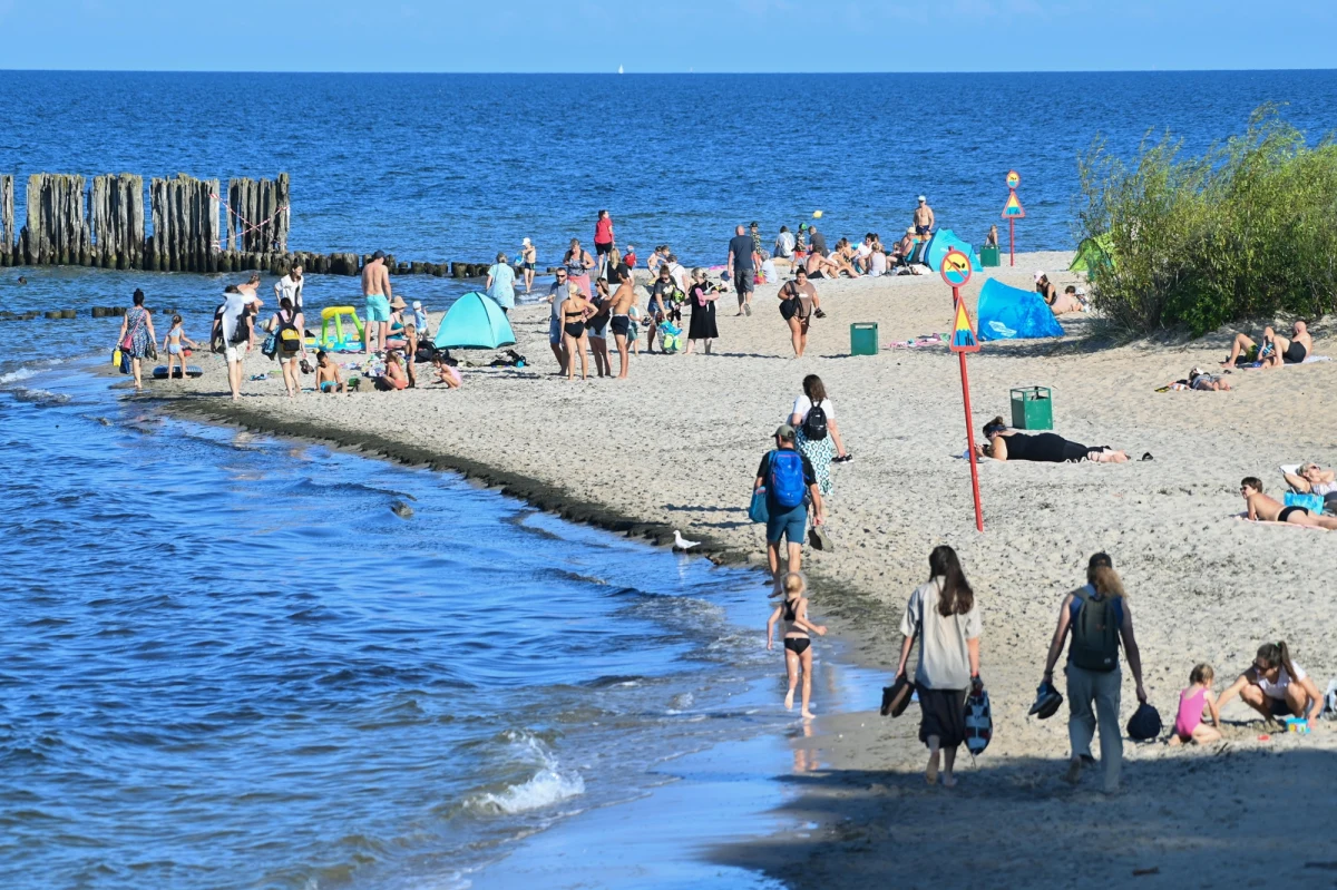 Planujecie wakacje i zastanawiacie się, na jaką pogodę możecie liczyć w czasie swojego urlopu? Instytut Meteorologii i Gospodarki Wodnej opublikował długoterminową, eksperymentalną prognozę temperatury i opadów, która obejmuje również letnie miesiące. 
