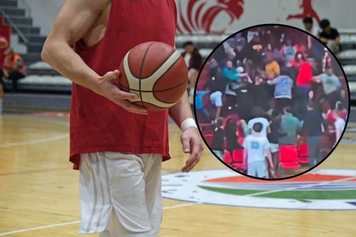 Najpierw bójka na trybunach, później na parkiecie. Mecz koszykówki szkół średnich w Pensylwanii w USA zakończył się aresztowaniami. W mediach społecznościowych pojawiło się nagranie, na którym widać starcia.