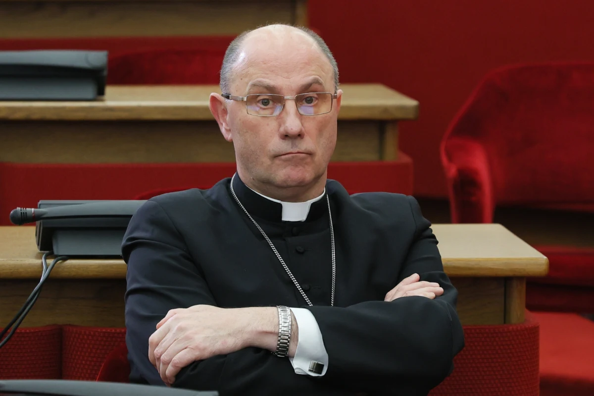 400. Zebranie Plenarne Konferencji Episkopatu Polski startuje dziś. W jego trakcie przedyskutowane ma być powołanie niezależnej komisji badającej przestępstwa seksualne w Kościele, a także Opinia Rady Prawnej Konferencji Episkopatu Polski, która sugeruje biskupom, by złamali obietnice jej powołania. 