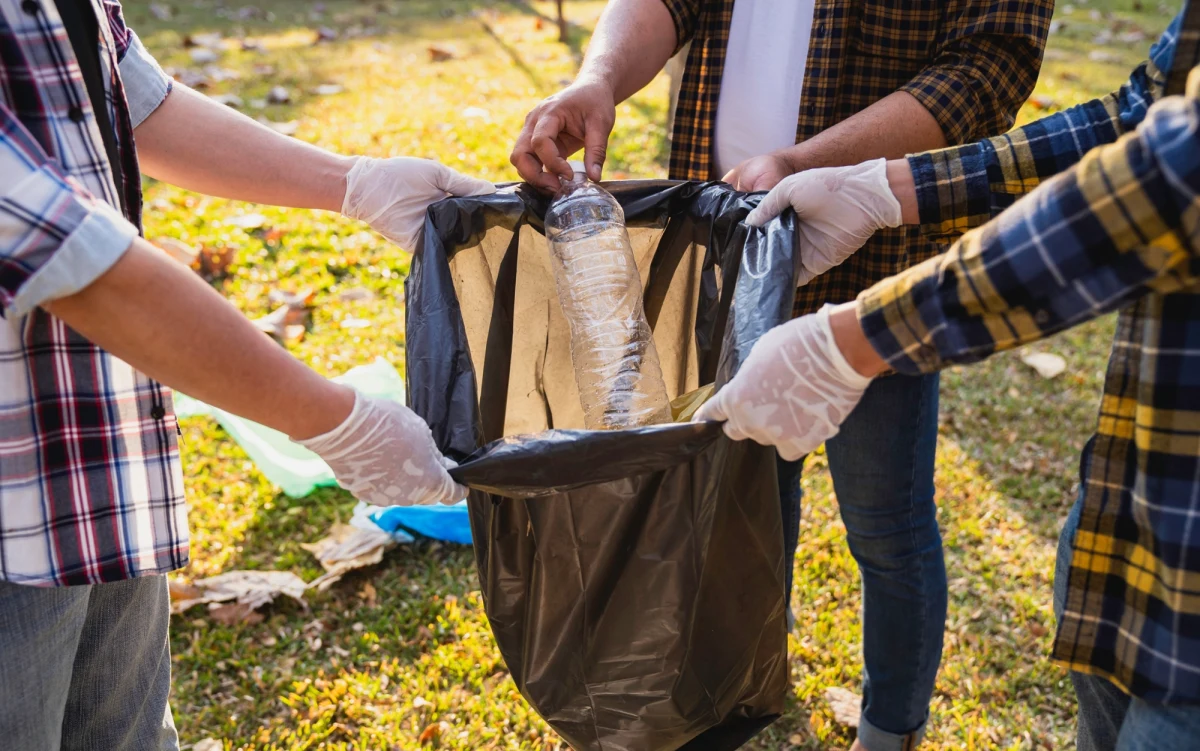 Dołącz do Galantej Drużyny i zadbaj o czystość miasta - takim wezwaniem łódzki magistrat chce zachęcić mieszkańców do wspólnego sprzątania. Wiosenne sprzątanie miasta zaplanowane jest na następny weekend (21-23 marca).